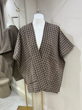 Load image into Gallery viewer, Mixed wool capes